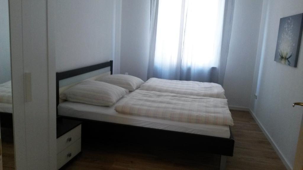 Eulennest-Lu Apartment ลุดวิกส์ฮาเฟน อัม ไรน์ ภายนอก รูปภาพ